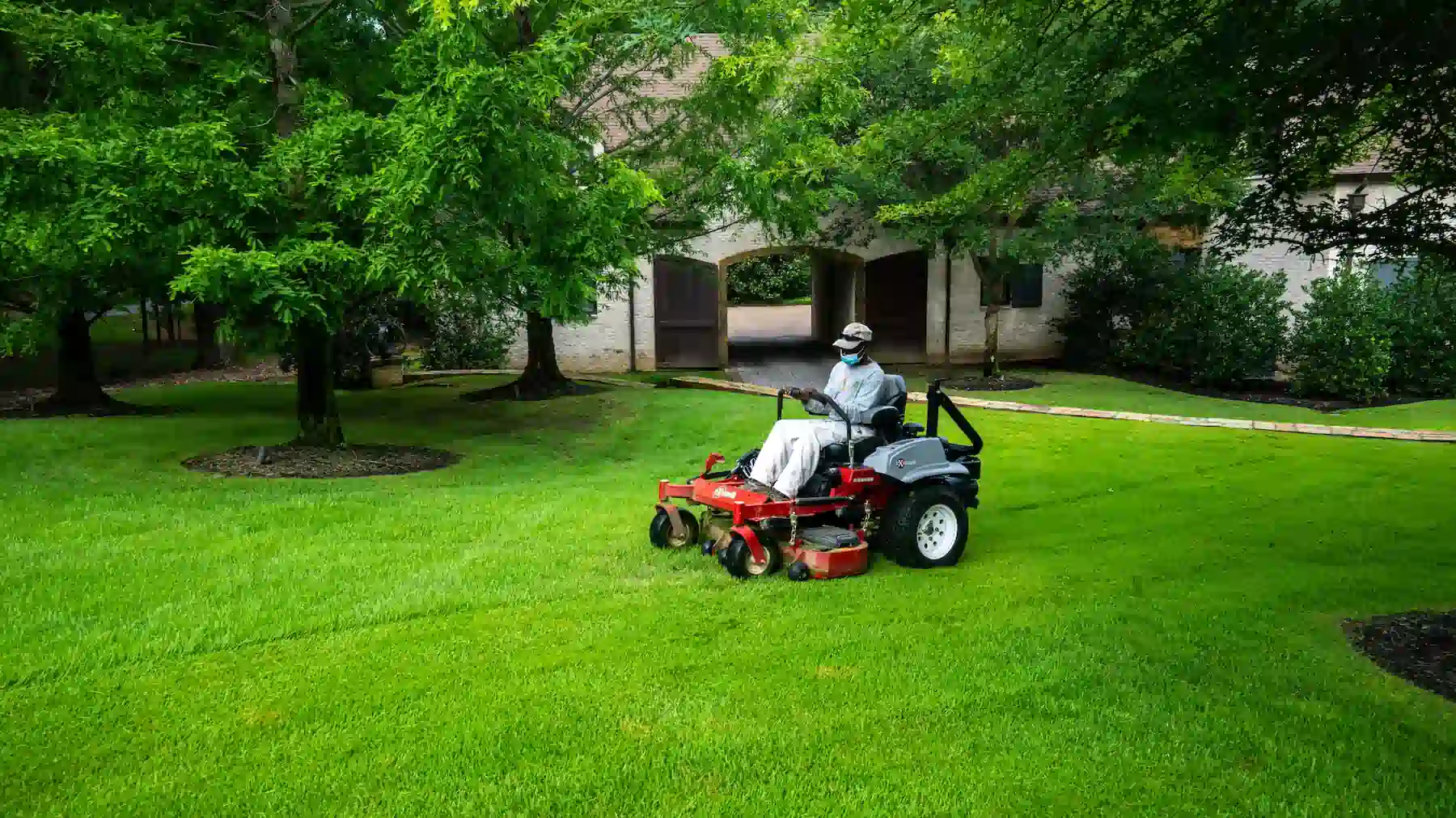 How Often Should Commercial Lawns Be Mowed